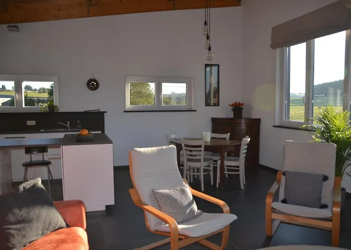 Un Espace Au Bord De L\'Eau